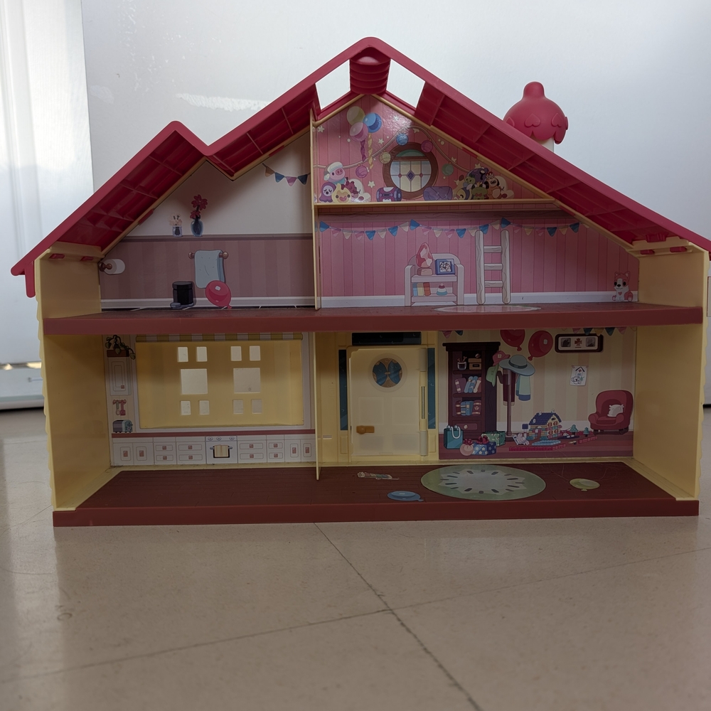 Bluey's Celebration Home Playset.  Used